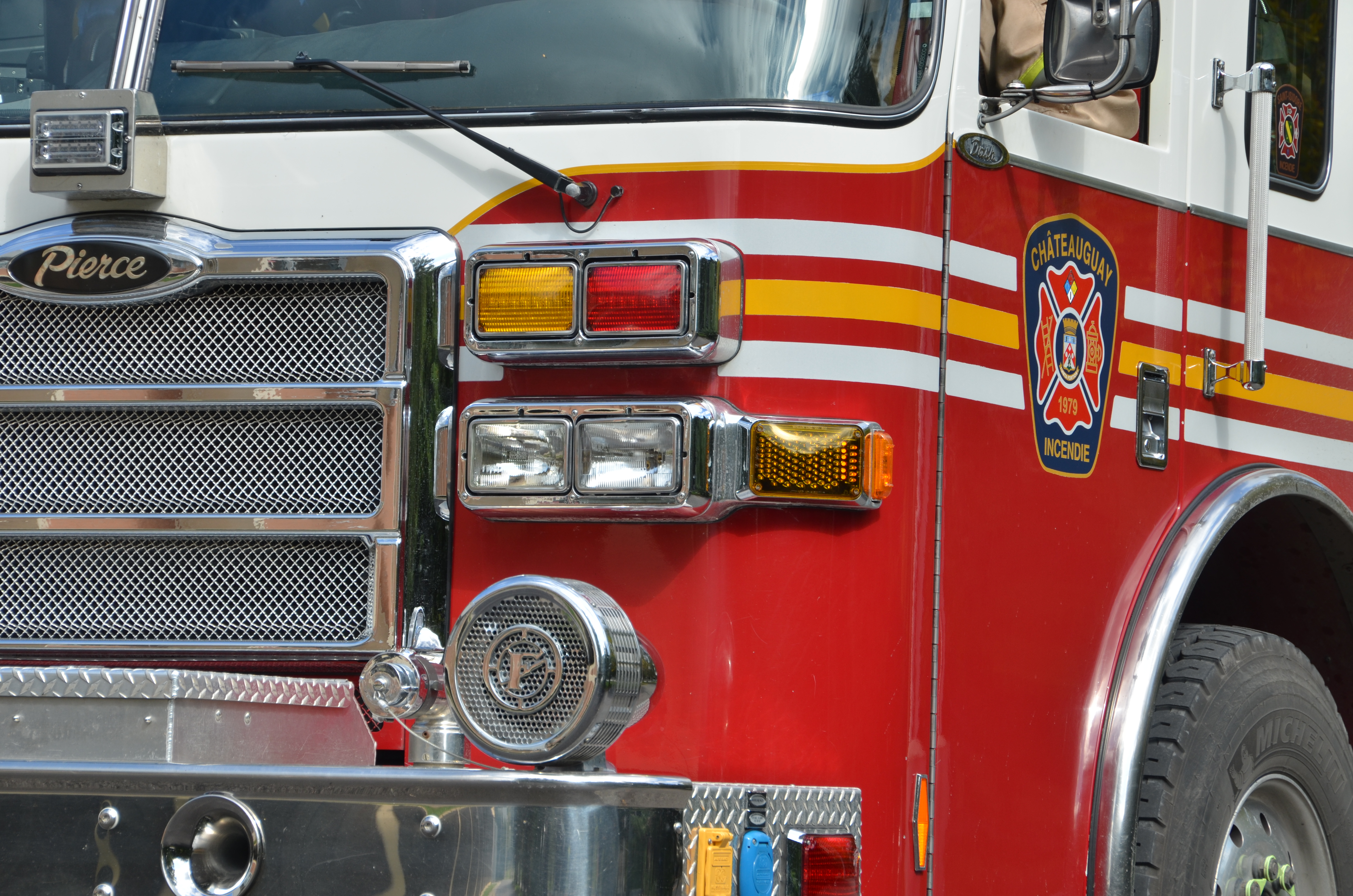 Image illustrant l'article: COVID-19: 10 pompiers en retrait préventif