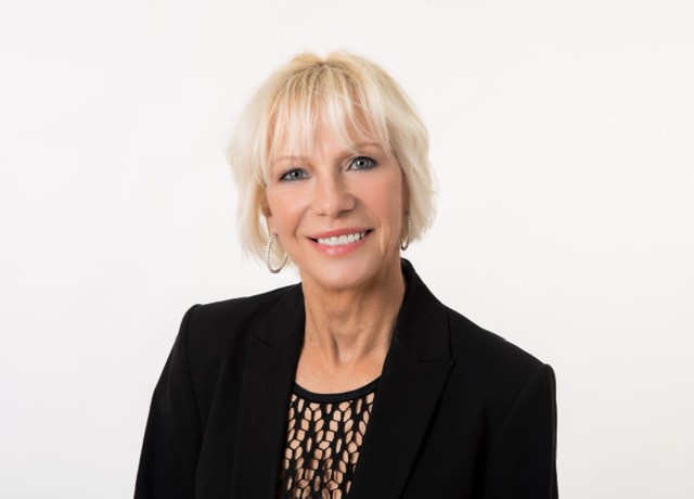 Le sourire des gens me manque énormément