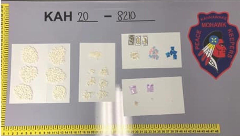 Trois arrestations et saisie de drogues à Kahnawake