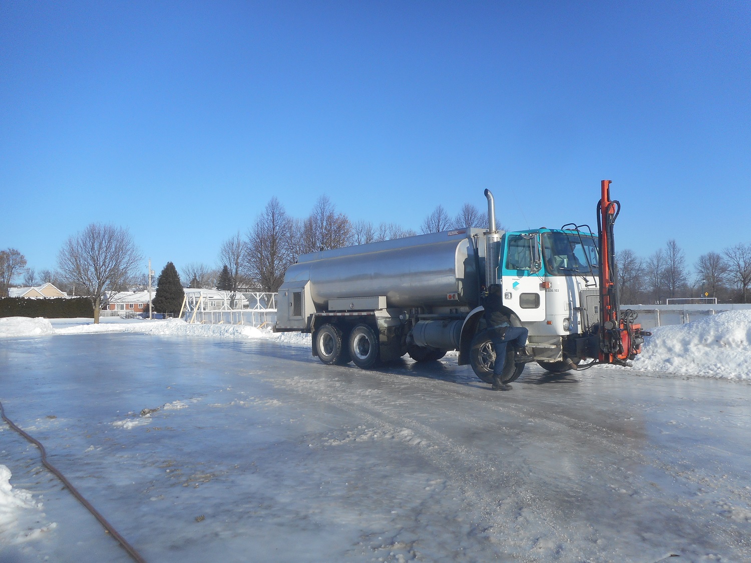 Weather delaying the opening of outdoor rinks