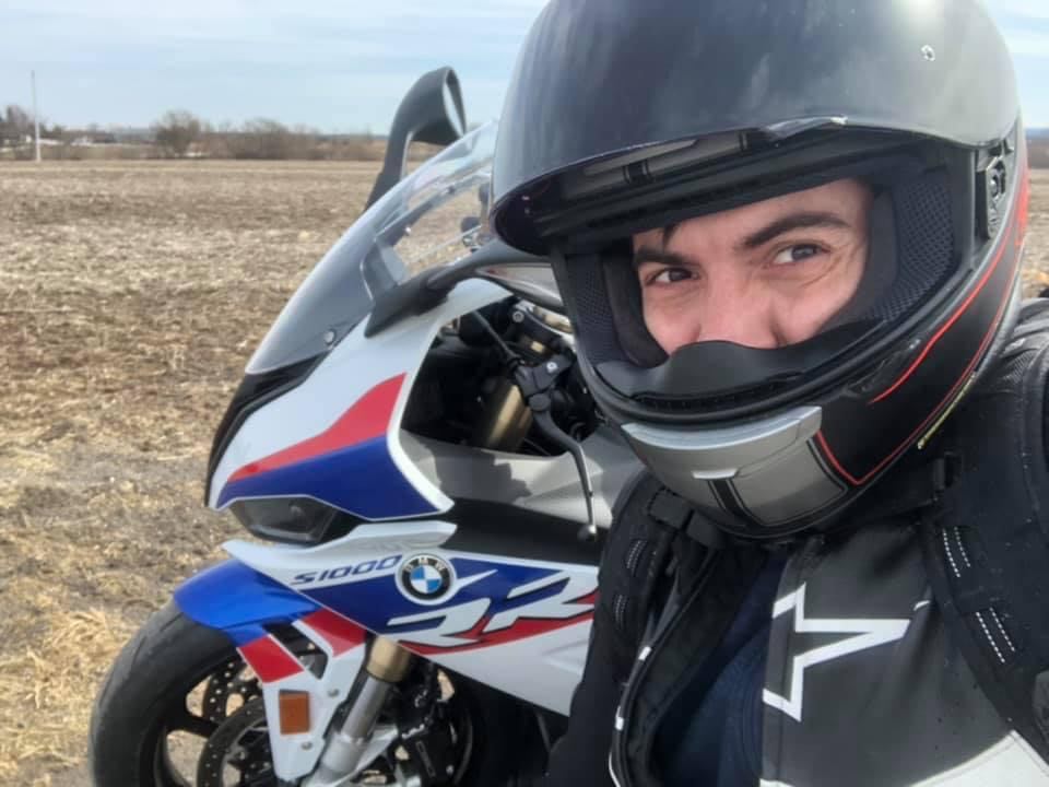 Motocycliste décédé : «un papa exemplaire» succombe à ses blessures