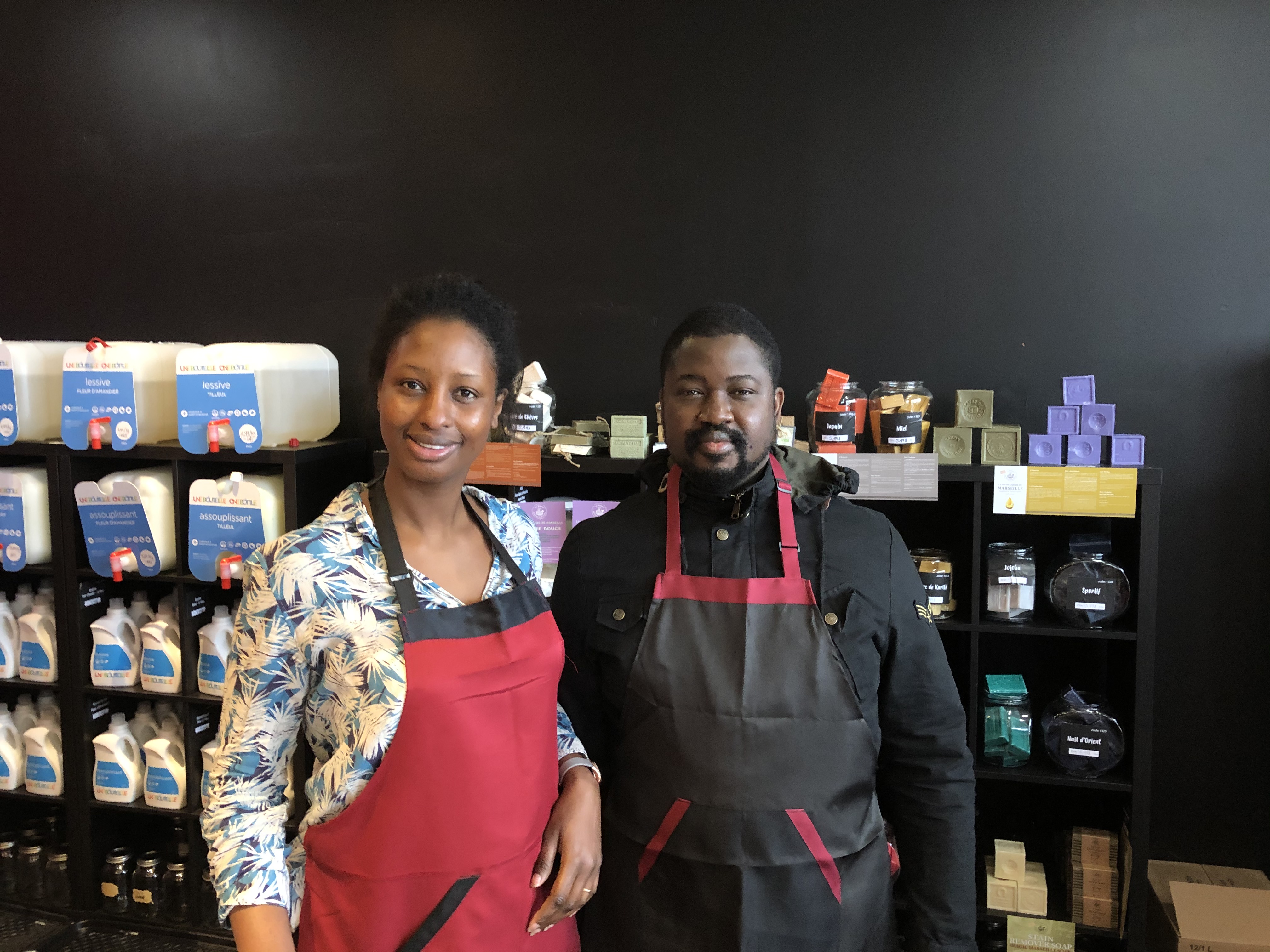Un couple ouvre à Châteauguay une épicerie zéro déchet et multiculturelle