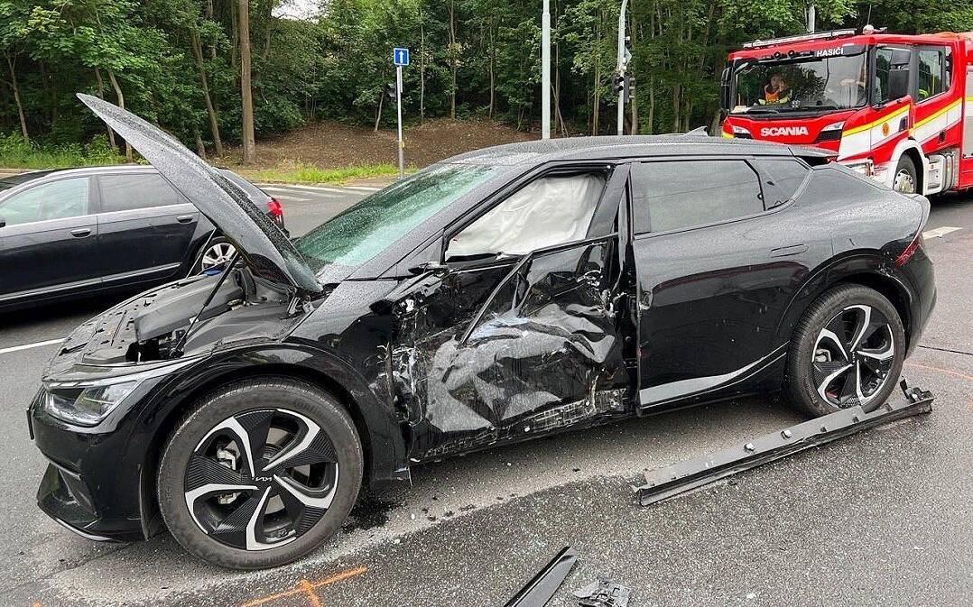 Jaromir Jagr se fait frapper par un Tram et s’en sort sans blessure