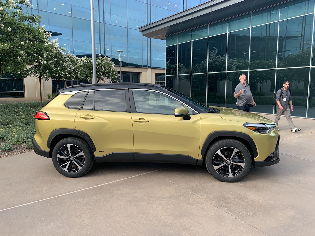 Une version hybride de la Toyota Cross pour 2023