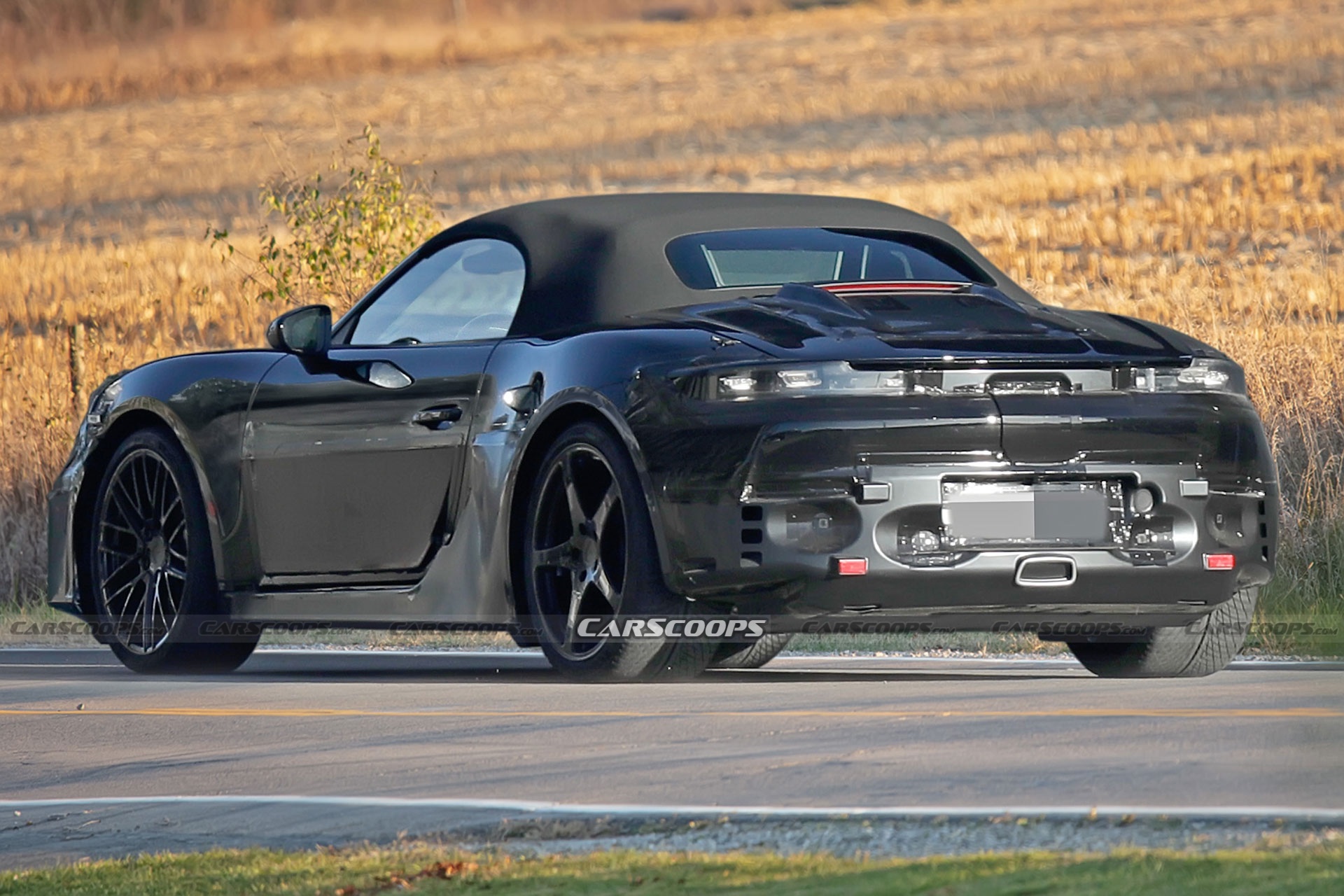 La prochaine Porsche Boxster électrique espionnée