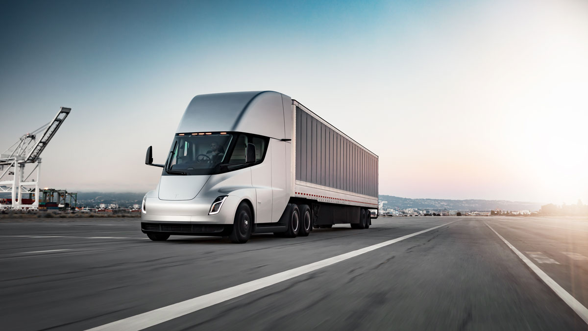 Image illustrant l'article: Tesla Semi : 800 kilomètres avec 81 000 livres à bord