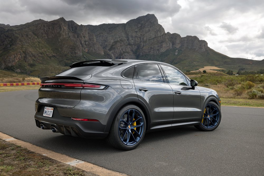 Porsche présente un nouveau Cayenne pour 2024