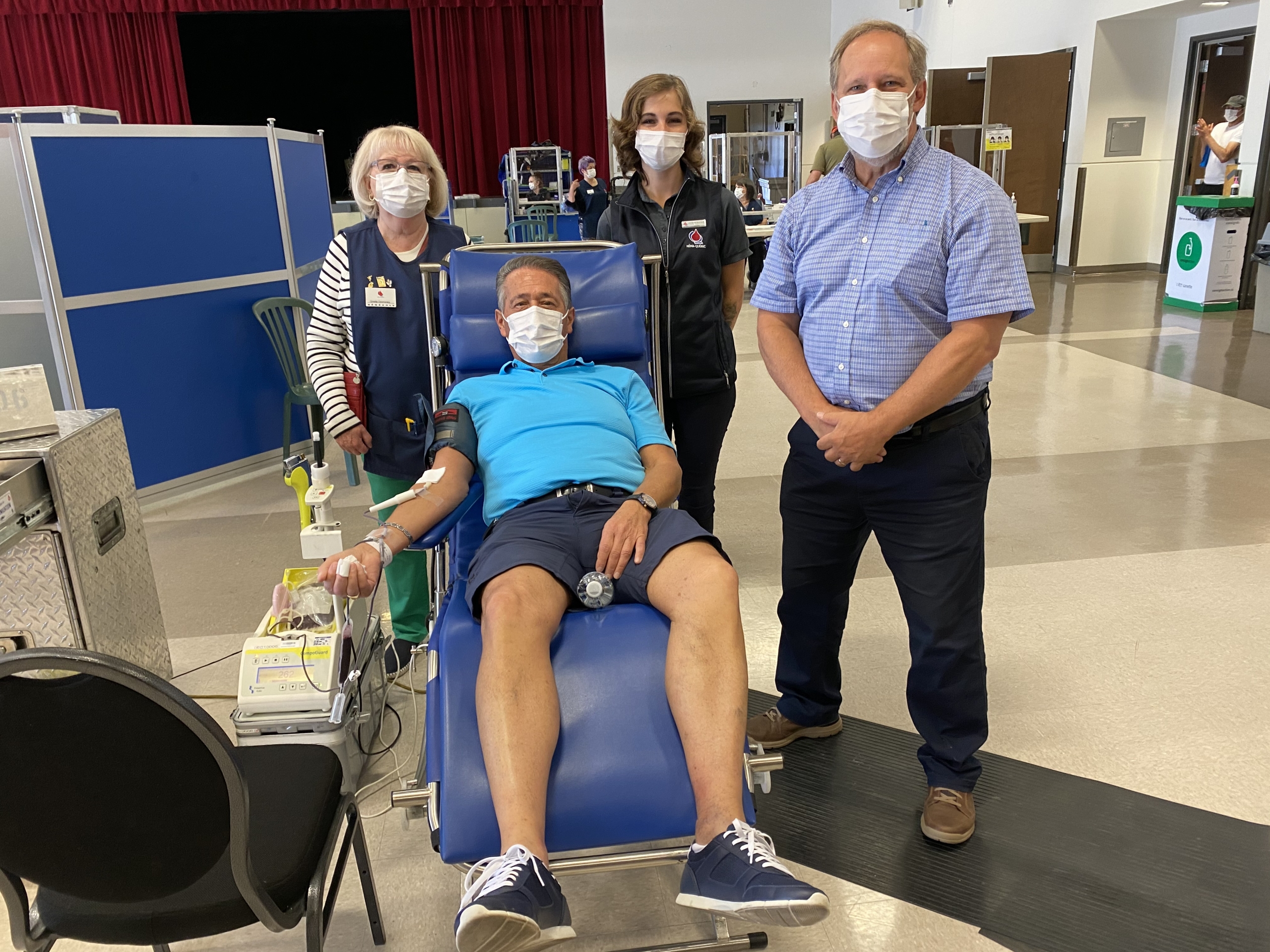 Trop de bébés, pas assez de bras!