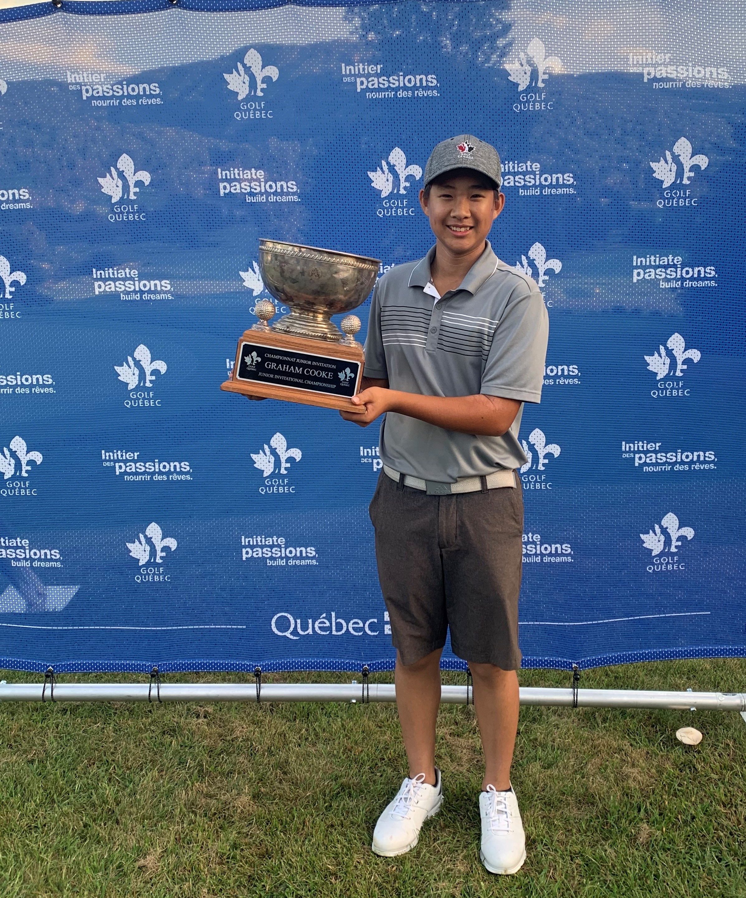 Deux politiciens brésiliens sautent littéralement dans l’arène pour régler leurs différends