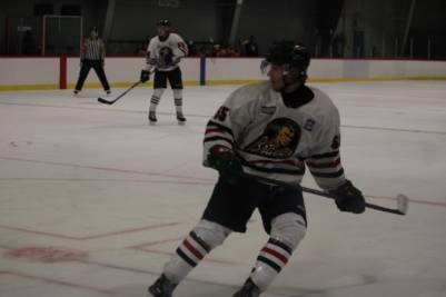 Impossible de manger seul, ici!