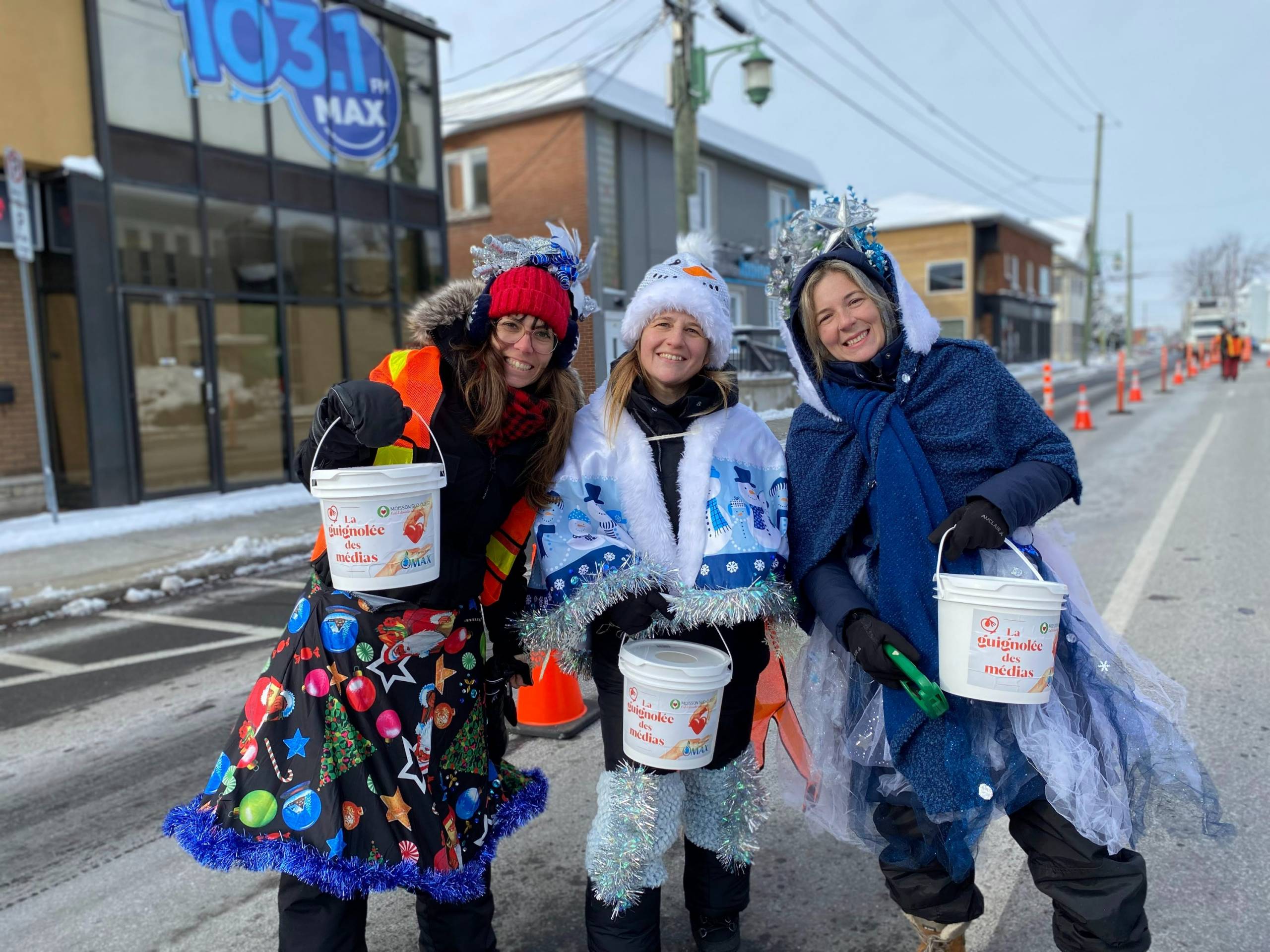 Il y a sûrement un peu de place pour le chat!