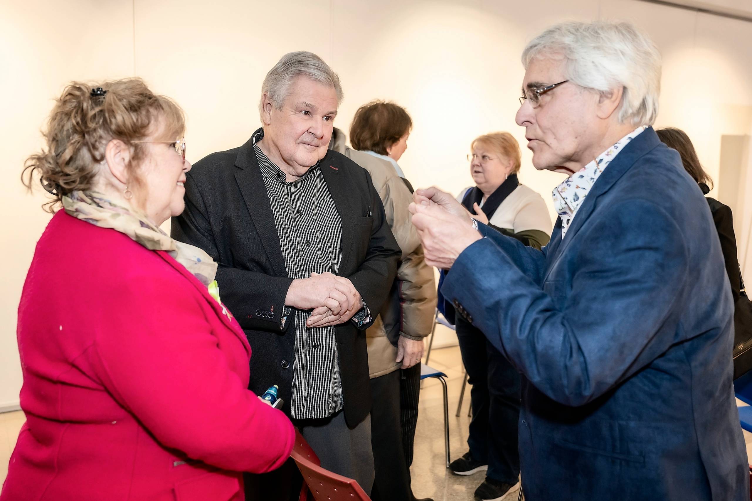 Il ne veut pas abandonner son bâton