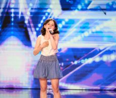 La fille de Marie-Élaine Thibert à Quel talent!