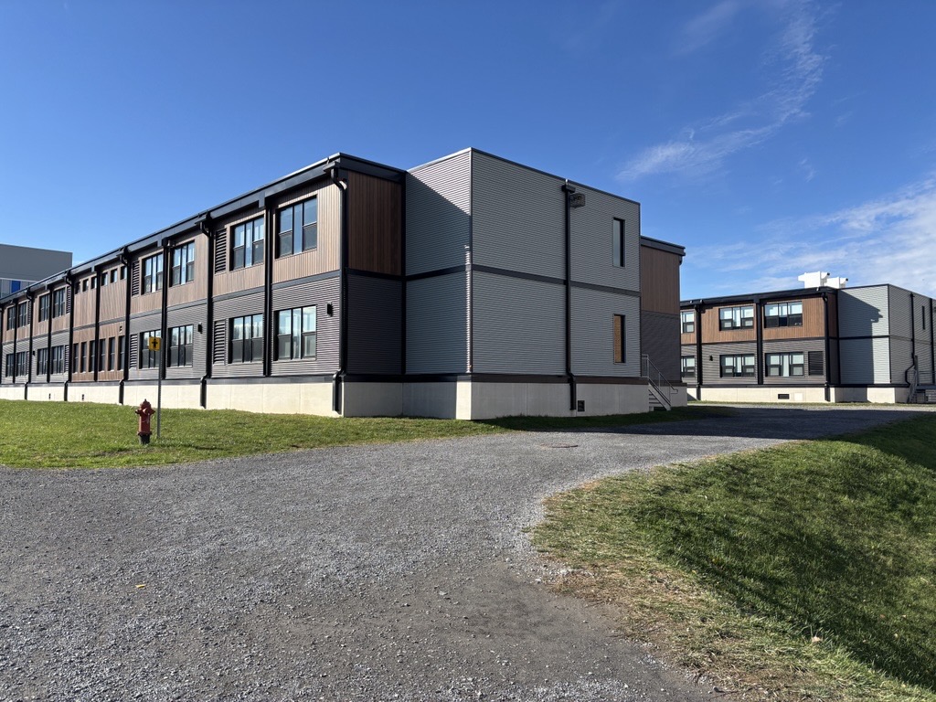 Blocs modulaires qui sont utilisés à l'école Louis-Philippe-Paré.