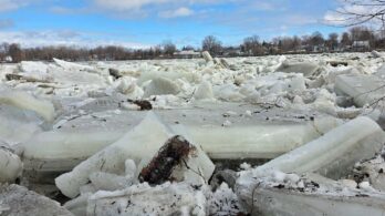 La rivière Châteauguay déborde