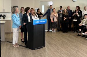 Plus de soins à domicile : la première ministre  à Mercier