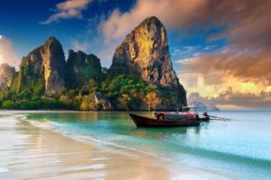 De Bangkok à Phuket : comment découvrir deux facettes de la Thaïlande en un seul voyage