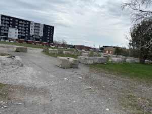 Un projet résidentiel de 12 étages sur Maple