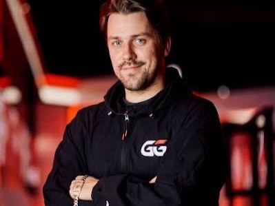 World Series of Power Super Circuit Series : cartes sur table avec Frédéric Normand