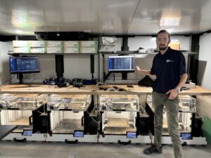 CMP se lance dans le militaire