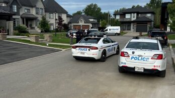 Fraude à l’immigration : cinq personnes accusées dont un ancien propriétaire de Mercier